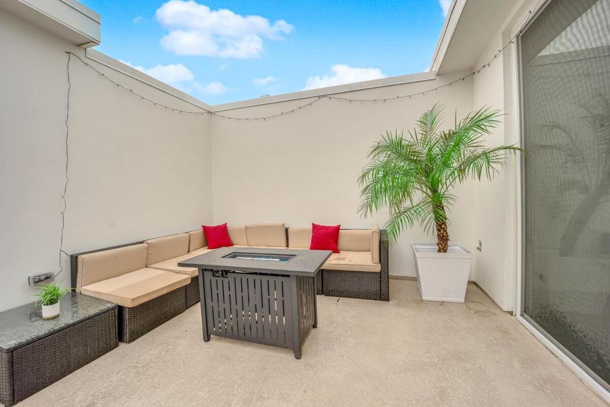 Apartment Casa Nube With Beach Club, Pickleball Court , Gym & Spa, Near Airport & Las Vegas Strip