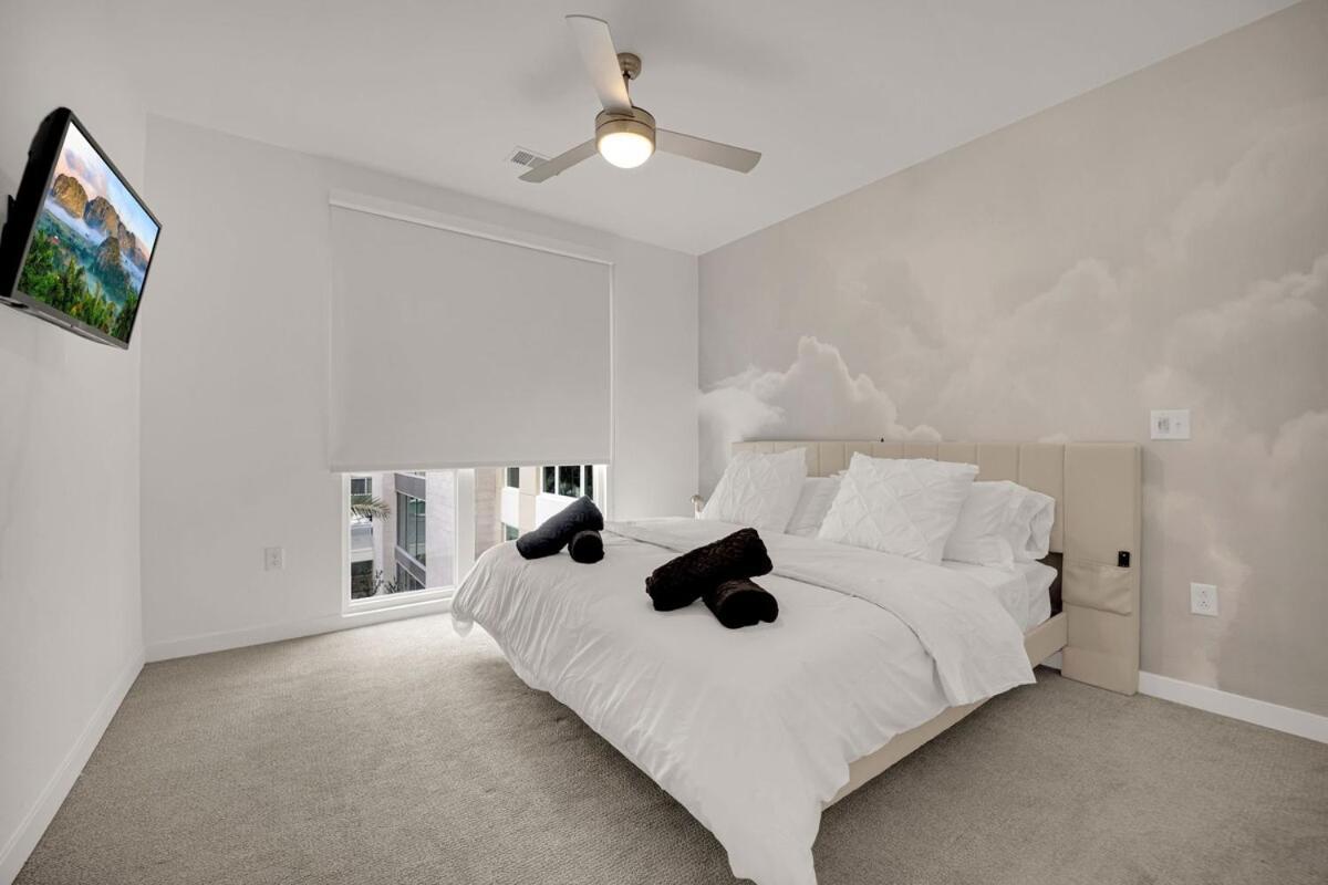 Apartment Casa Nube With Beach Club, Pickleball Court , Gym & Spa, Near Airport & Las Vegas Strip